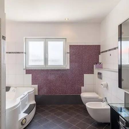 Вилла Luxury Nicol With Pool And Sea View 300m From The Пула