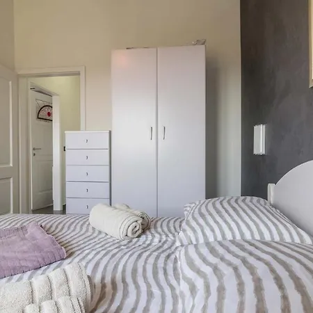 Luxury Nicol With Pool And Sea View 300m From The Vila *