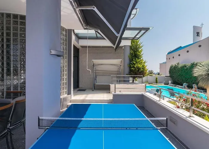 Luxury Nicol With Pool And Sea View 300m From The Villa