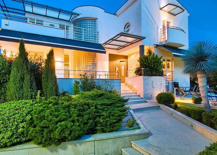 Villa Luxury Nicol With Pool And Sea View 300m From The Pula