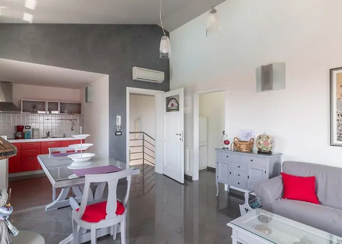 Luxury Nicol With Pool And Sea View 300m From The Pula