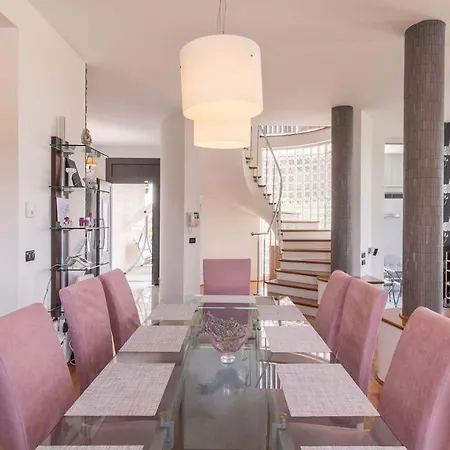 Luxury Nicol With Pool And Sea View 300m From The プーラ